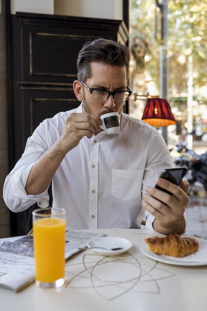 Book an Attollo disvoery call